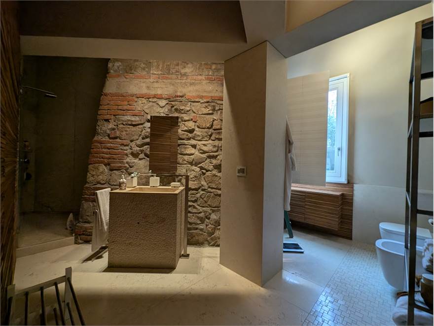 Photo 32